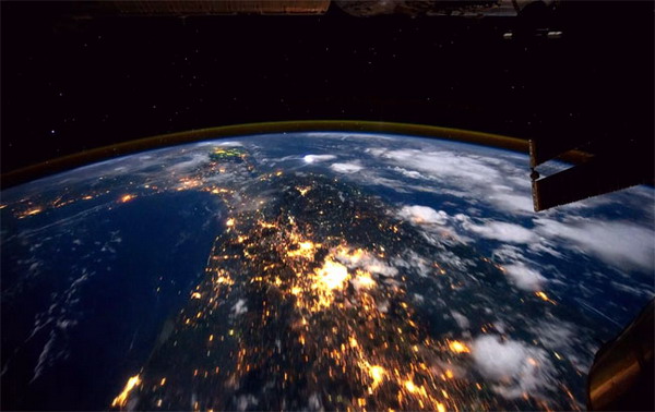 Видеосъемка поверхности земли с Международной космической станции (видео)
