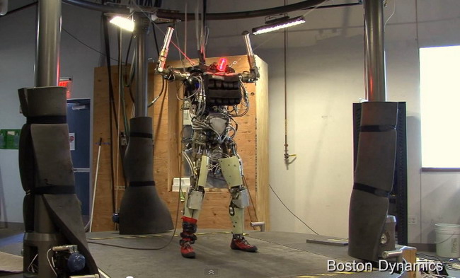  - Petman  Boston Dynamics ()