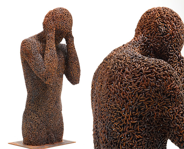 «Цепные» скульптуры от художника Young-Deok Seo