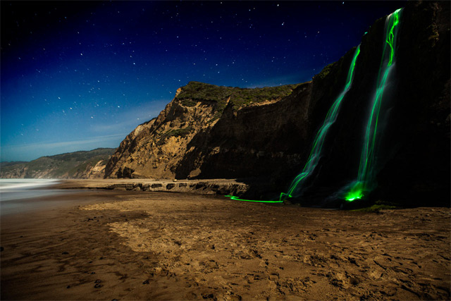 Полуночные радужные водопады «Neon Luminance»