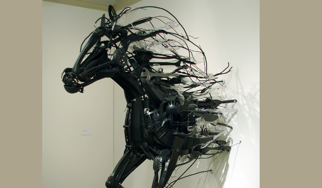 Скульптуры животных, созданные из пластика, от художника Sayaka Ganz