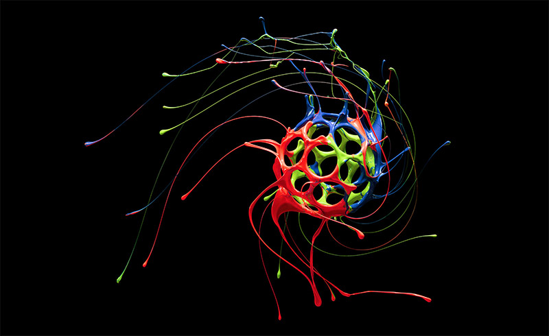 Проект «The Spinster» от художника Peter Schafrick: вращающиеся игрушки, пропитанные краской