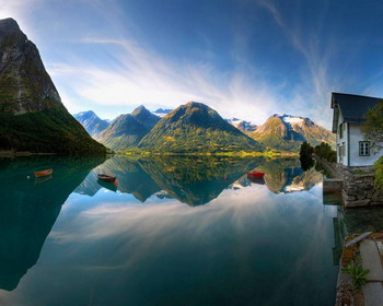 Замечательное озеро в Норвегии