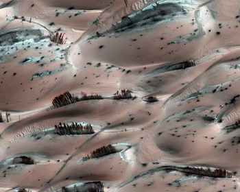 Сюрреалистические песчаные дюны Марса