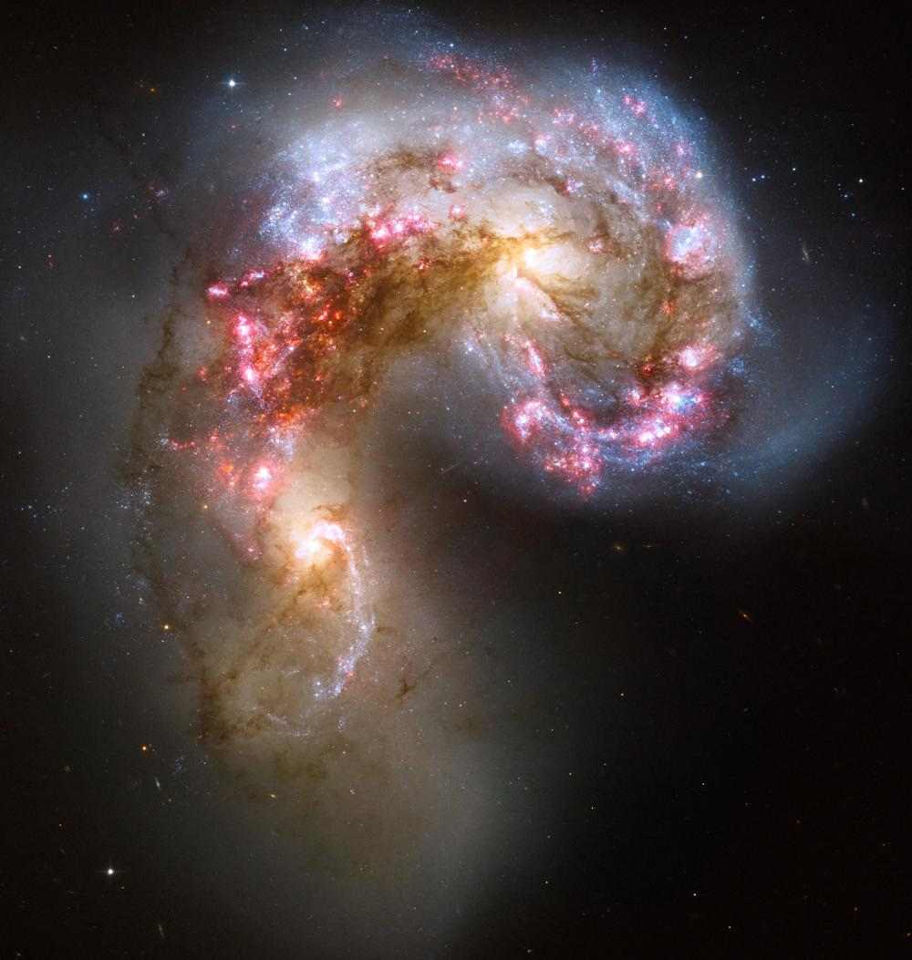   (Antennae Galaxies)