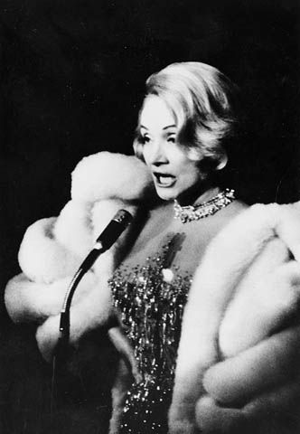   (. Marlene Dietrich)