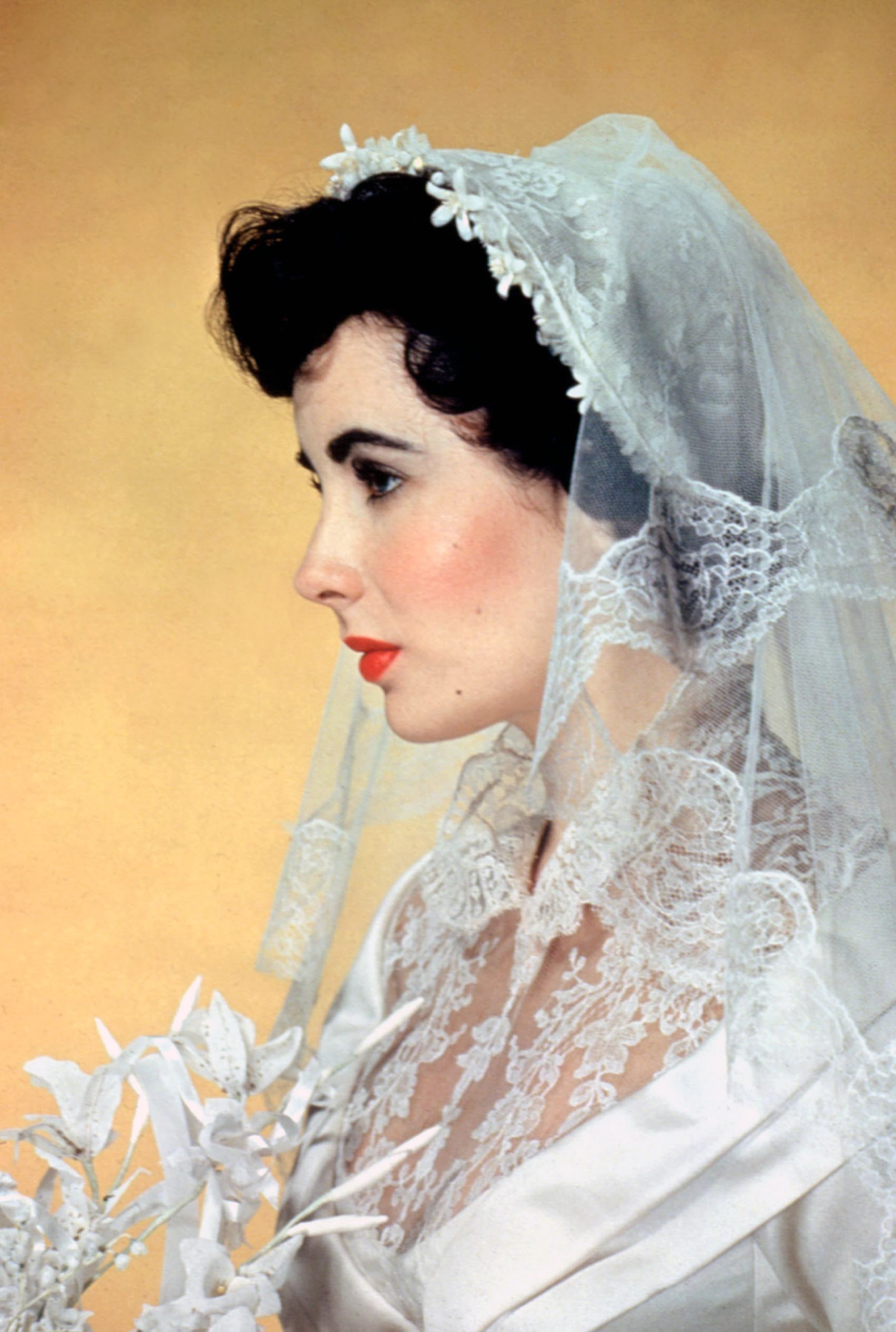    (. Elizabeth Rosemond Taylor)